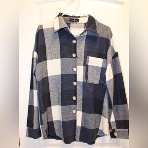 Plaid Flannel Shacket Button-Up Women's Shirt Jacket Navy/White Size Small